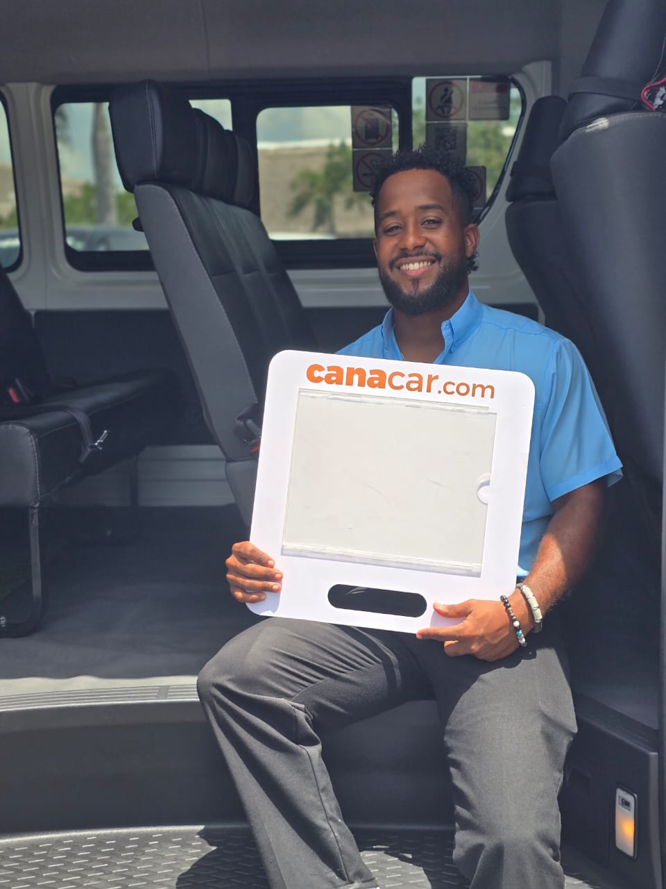 How to get from Punta Cana to La Romana